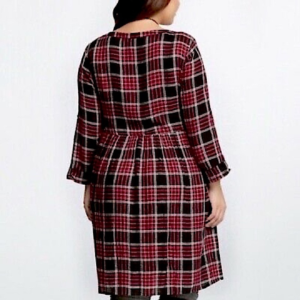 🎉HOST PIC!🎉🍷Torrid Plaid Dress - Picture 3 of 11